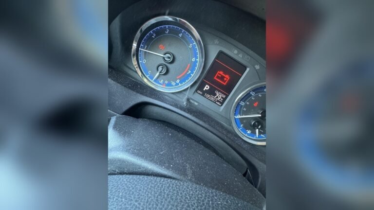 How to Reset Battery Light on Toyota Corolla